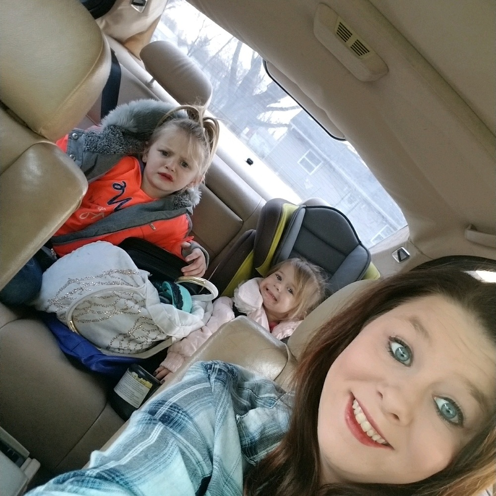 Meet your Posher, Lakin